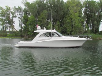 45' Hatteras 2020 Yacht For Sale